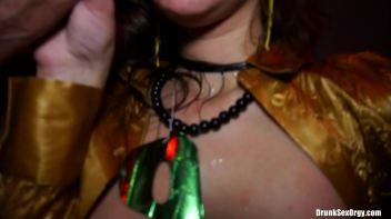 Valentine's Day Vaginas Part 6 - Cam 4 Screencap 64 on www.sinx.com