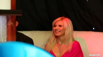 Strapped Up And Ready To Bi Fuck Part 1 Screencap 2 on www.sinx.com