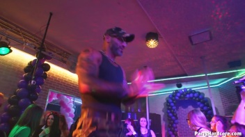 Party Hardcore Gone Crazy Vol. 38 Part 2 - Cam 2 Screencap 54 on www.sinx.com
