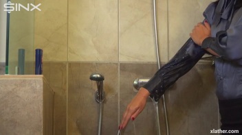 Horny Babe's Wet Cool Down Screencap 8 on www.sinx.com