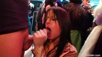 Pussy Blizzard Part 1 - Cam 2 Screencap 28 on www.sinx.com