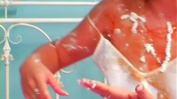 A Very Messy Morning Screencap 32 on www.sinx.com