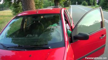 City Bitch Takes Piss For Directions Screencap 1 on www.sinx.com