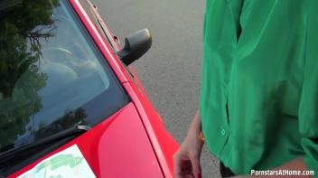 City Bitch Takes Piss For Directions Screencap 2 on www.sinx.com