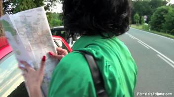 City Bitch Takes Piss For Directions Screencap 6 on www.sinx.com