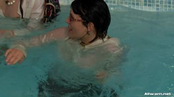 Wetlook Fitness Hotties Screencap 94 on www.sinx.com