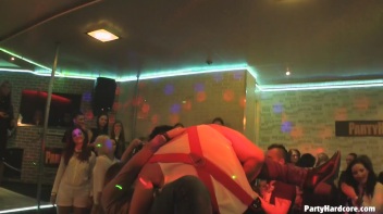 Party Hardcore Gone Crazy Vol. 31 Part 1 - Main Edit Screencap 64 on www.sinx.com