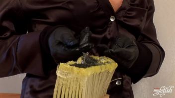 The Right Way To Paint Screencap 6 on www.sinx.com