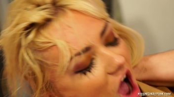 Working Out Those Piss Muscles Screencap 102 on www.sinx.com