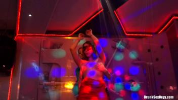 Valentine's Day Vaginas Part 4 - Shower Cam Screencap 66 on www.sinx.com