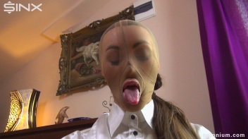 Her Tongue and Lips Are All You Need Screencap 4 on www.sinx.com