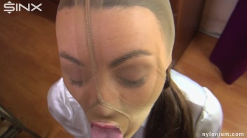 Her Tongue and Lips Are All You Need Screencap 10 on www.sinx.com