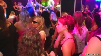 Blue Jean Babes Part 5 Cam 3 Screencap 62 on www.sinx.com