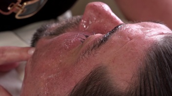 Licking Vixen's Tantalizing Tongue Screencap 26 on www.sinx.com