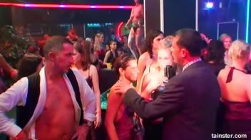 Pussy Casino Part 5 - Cam 1 Screencap 118 on www.sinx.com