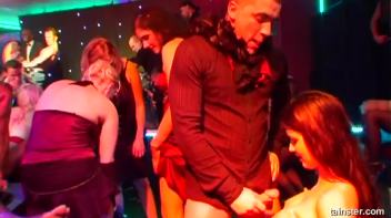 Pussy Casino Part 5 - Cam 1 Screencap 31 on www.sinx.com