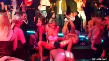 Pussy Casino Part 5 - Cam 1 Screencap 8 on www.sinx.com