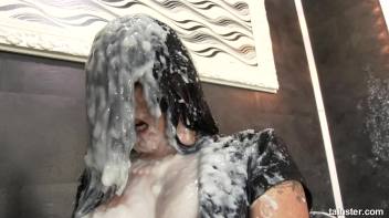 Slime surprise covers her completely Screencap 102 on www.sinx.com