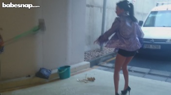 Overdressed And Stressed! Screencap 40 on www.sinx.com