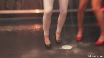 Soaked and Saucy! Screencap 22 on www.sinx.com