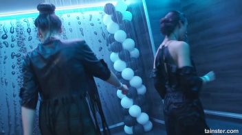 Soaked and Saucy! Screencap 30 on www.sinx.com