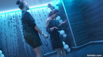 Soaked and Saucy! Screencap 31 on www.sinx.com