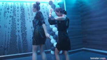 Soaked and Saucy! Screencap 37 on www.sinx.com