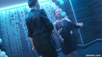 Soaked and Saucy! Screencap 40 on www.sinx.com