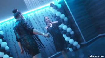 Soaked and Saucy! Screencap 42 on www.sinx.com