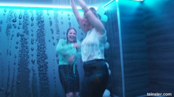 Soaked and Saucy! Screencap 64 on www.sinx.com