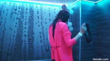 Soaked and Saucy! Screencap 72 on www.sinx.com