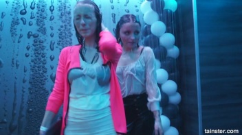 Soaked and Saucy! Screencap 79 on www.sinx.com