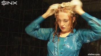 A Luscious Lather Screencap 26 on www.sinx.com