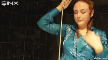 A Luscious Lather Screencap 35 on www.sinx.com