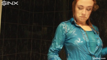 A Luscious Lather Screencap 37 on www.sinx.com