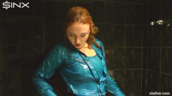 A Luscious Lather Screencap 39 on www.sinx.com