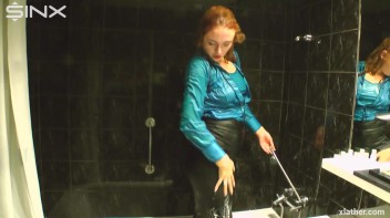 A Luscious Lather Screencap 40 on www.sinx.com
