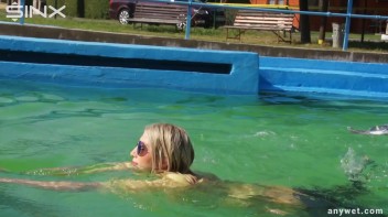 Sexy Blonde Swims And Splashes In Outdoor Pool Screencap 29 on www.sinx.com