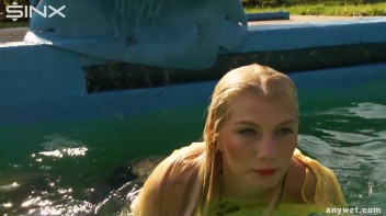 Sexy Blonde Swims And Splashes In Outdoor Pool Screencap 44 on www.sinx.com