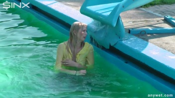 Sexy Blonde Swims And Splashes In Outdoor Pool Screencap 53 on www.sinx.com