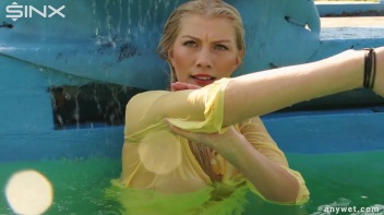 Sexy Blonde Swims And Splashes In Outdoor Pool Screencap 56 on www.sinx.com