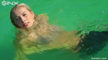 Sexy Blonde Swims And Splashes In Outdoor Pool Screencap 58 on www.sinx.com