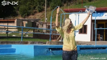 Sexy Blonde Swims And Splashes In Outdoor Pool Screencap 9 on www.sinx.com