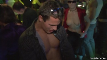 Bang Bang DSO Revolution Part 2 - Cam 3 Screencap 20 on www.sinx.com