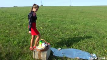 Food Fight On The Farm Screencap 1 on www.sinx.com