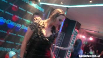 Summer Jam Bang Part 3 - Shower Cam Screencap 46 on www.sinx.com