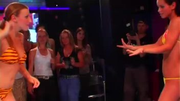 Duke It Out In A Pool Of Slop Screencap 12 on www.sinx.com