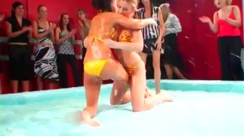 Duke It Out In A Pool Of Slop Screencap 14 on www.sinx.com