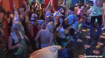 Bikini Beach Balls Part 4 - Cam 3 Screencap 24 on www.sinx.com