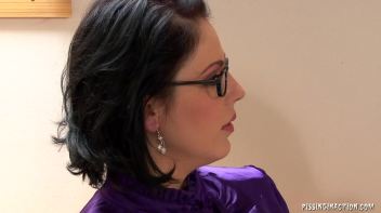 Every Good Workout Needs THIS Energy Drink! Screencap 7 on www.sinx.com